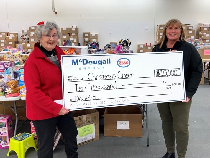 McDougall Energy Donates $10,000 to Christmas Cheer 51 ccheerdonation2